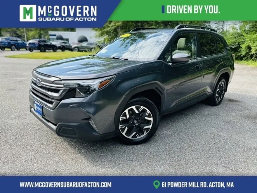 2025 Subaru Forester Premium Base photo 1