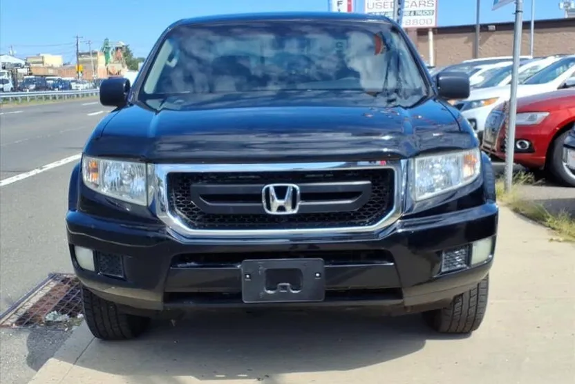 2011 Honda Ridgeline RT photo 1