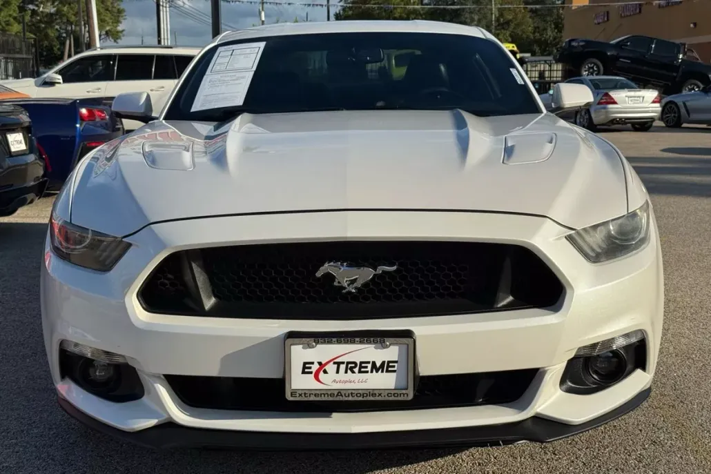 2017 Ford Mustang GT Premium photo 1