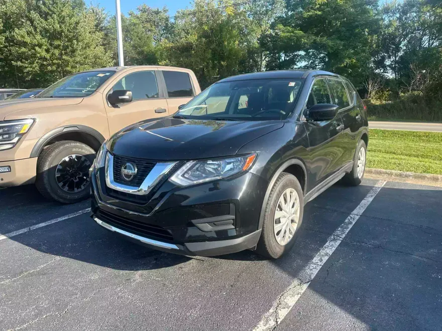 2020 Nissan Rogue S photo 1