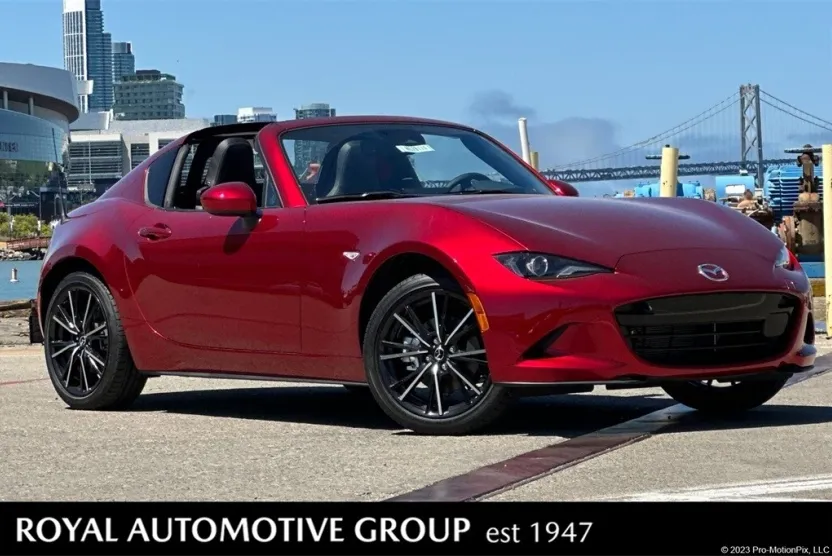 2025 Mazda MX-5 Miata Miata RF Grand Touring photo 1