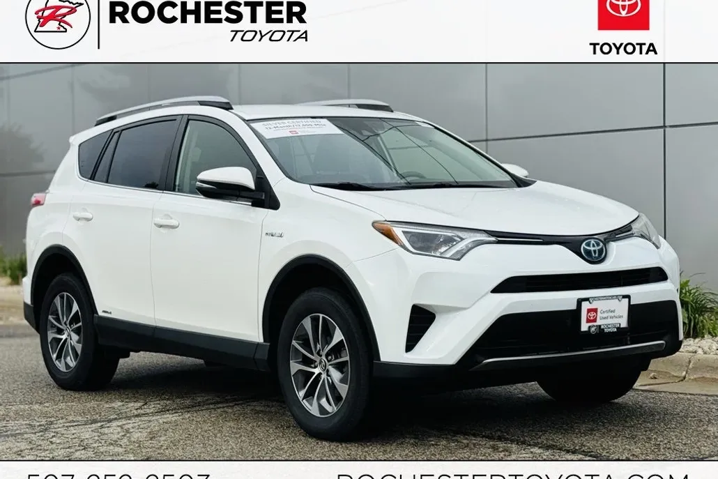 2018 Toyota RAV4 Hybrid LE photo 1