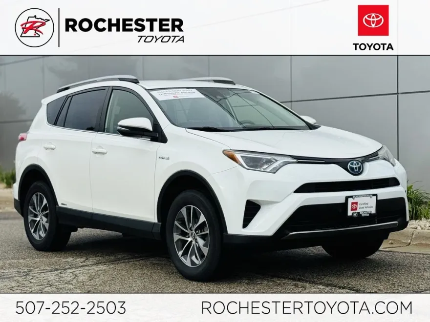 2018 Toyota RAV4 Hybrid LE photo 1
