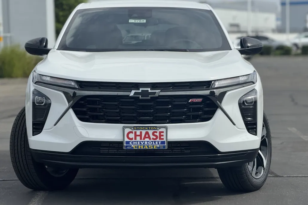 2025 Chevrolet Trax photo 1