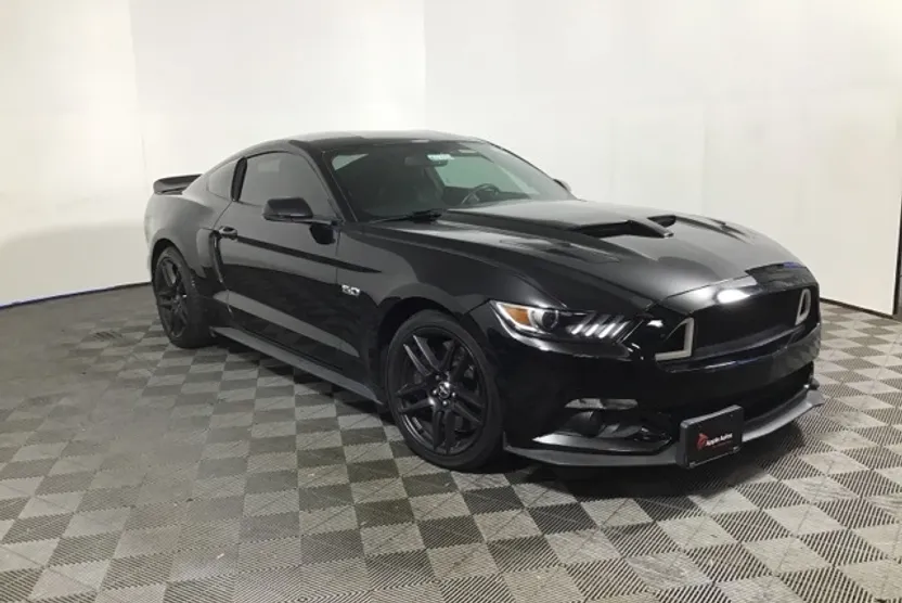 2016 Ford Mustang GT Premium photo 1