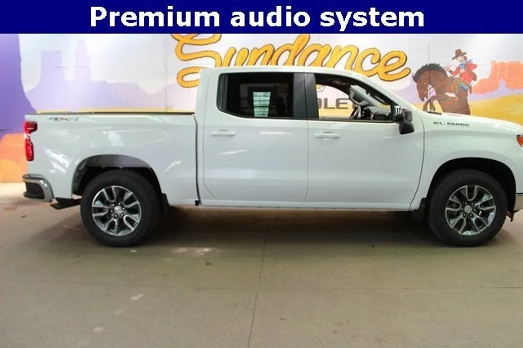 2026 Chevrolet Silverado 1500 LT photo 1