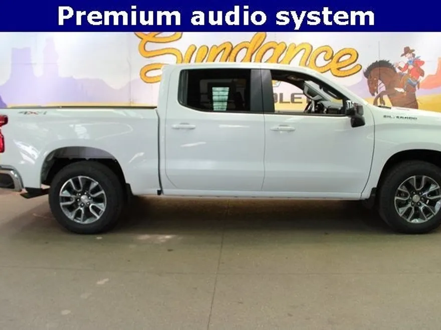 2026 Chevrolet Silverado 1500 LT photo 1