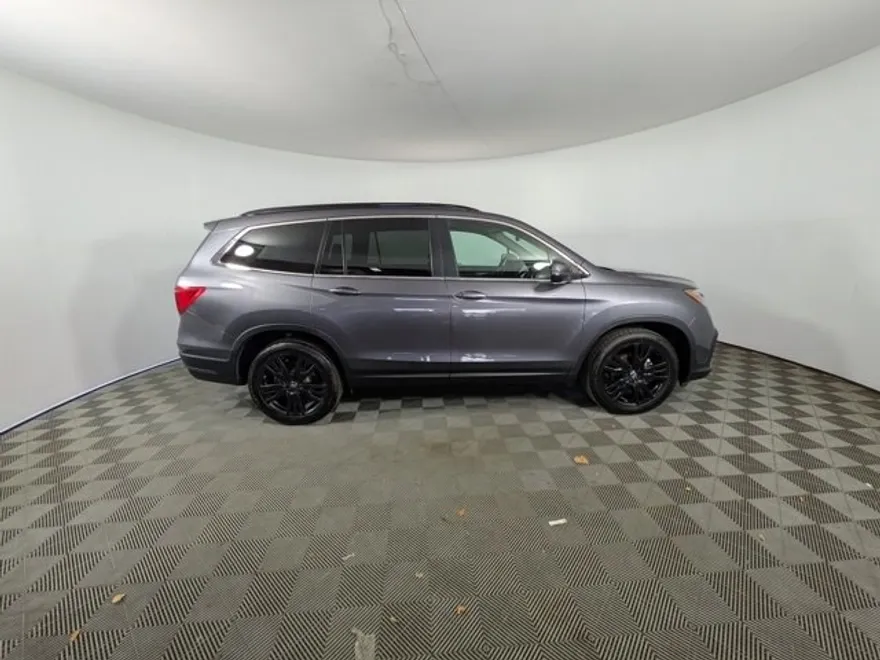 2022 Honda Pilot Special Edition photo 1
