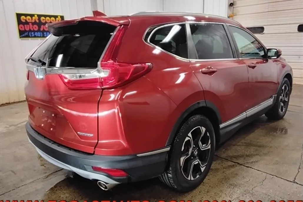 2019 Honda CR-V Touring photo 1