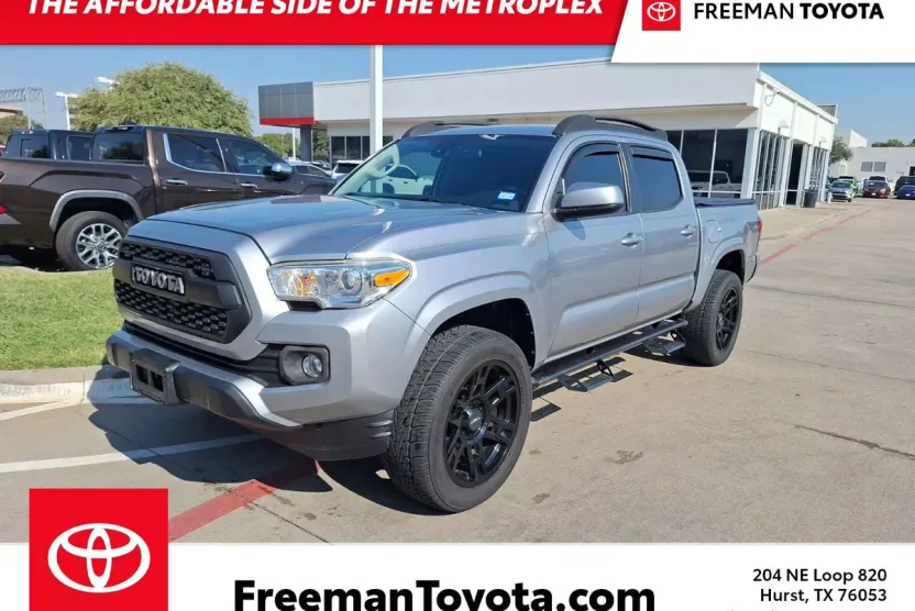 2020 Toyota Tacoma SR photo 1