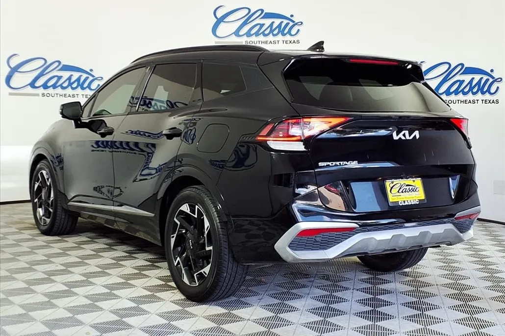 2023 Kia Sportage photo 1