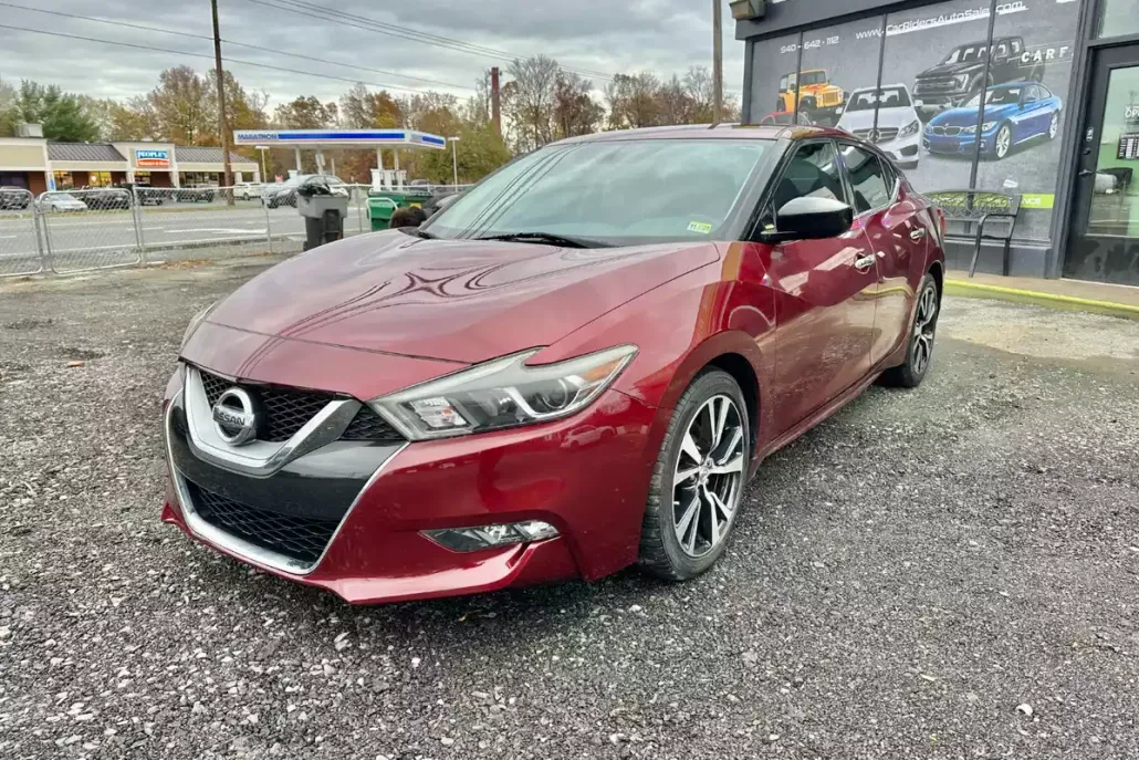 2017 Nissan Maxima S photo 1