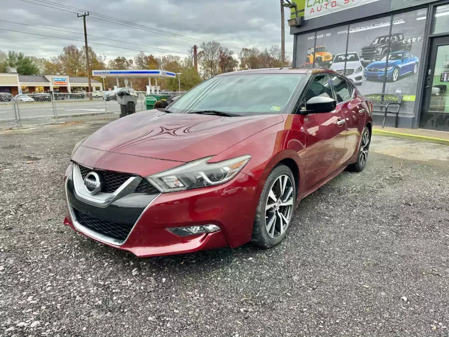 2017 Nissan Maxima S photo 1