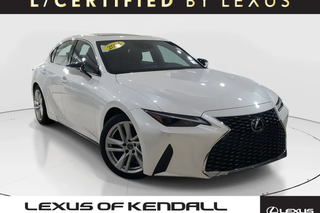 2024 Lexus IS 300 photo 1
