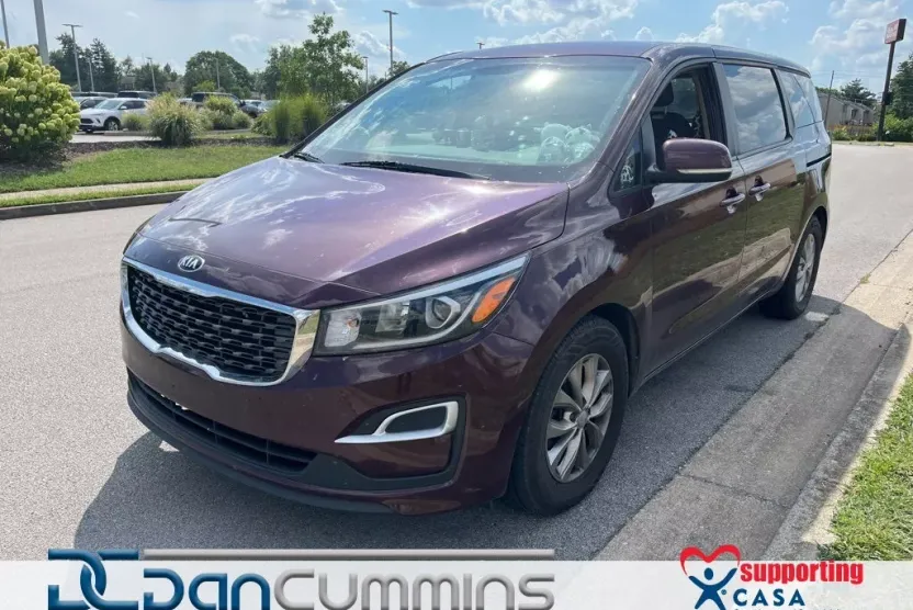 2020 Kia Sedona LX photo 1