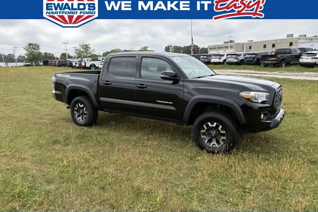 2023 Toyota Tacoma TRD Off-Road V6 photo 1