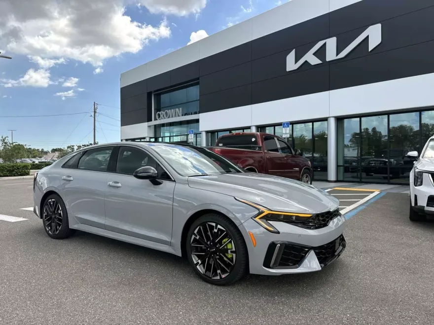 2026 Kia K5 GT photo 1