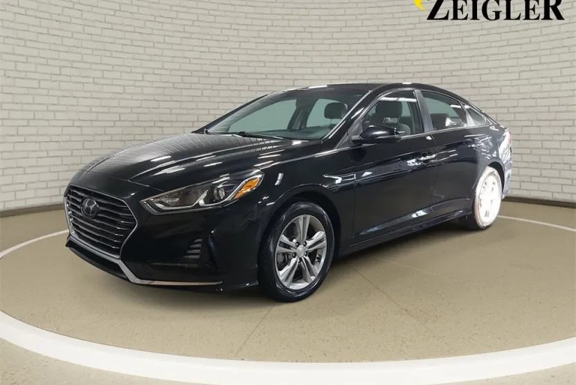 2018 Hyundai Sonata SEL photo 1