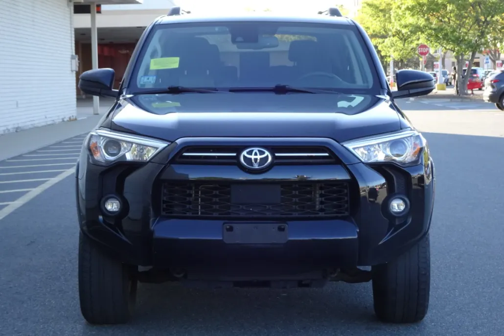 2021 Toyota 4Runner SR5 4WD photo 1