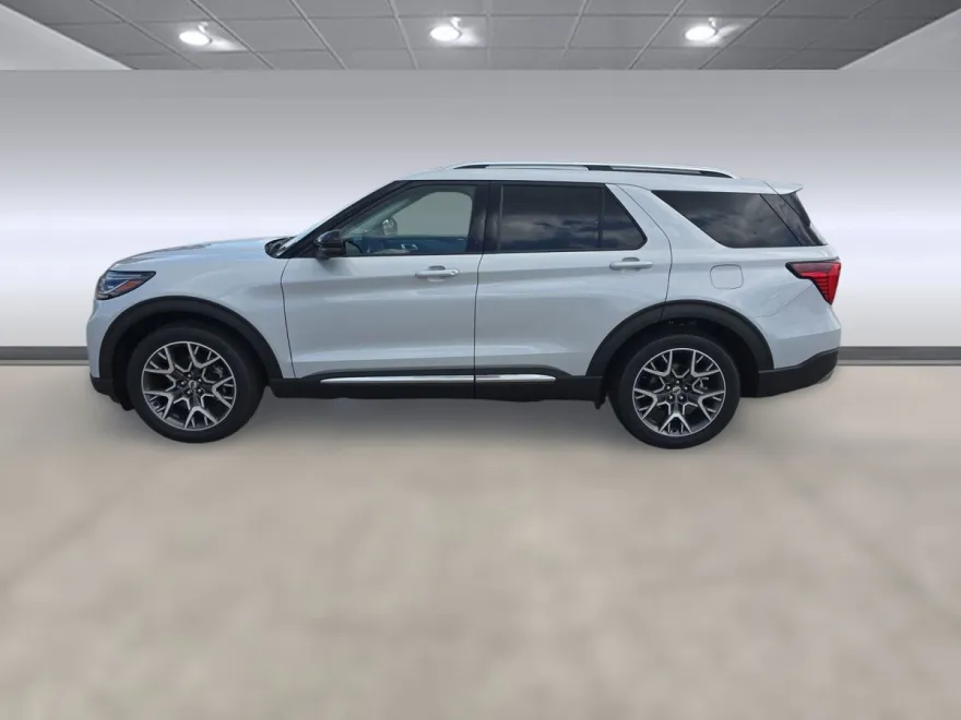2025 Ford Explorer Platinum photo 1