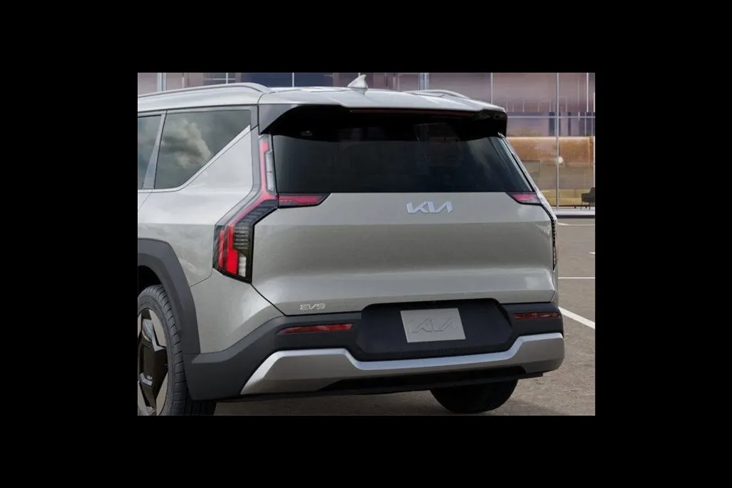 2026 Kia EV9 Wind photo 1