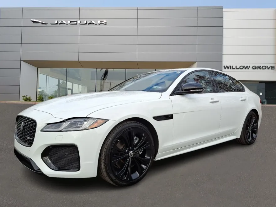 2024 Jaguar XF R-Dynamic SE P250 photo 1