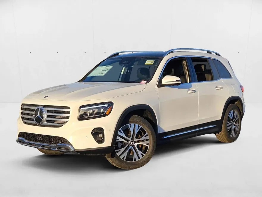 2025 Mercedes Benz GLB 250 photo 1