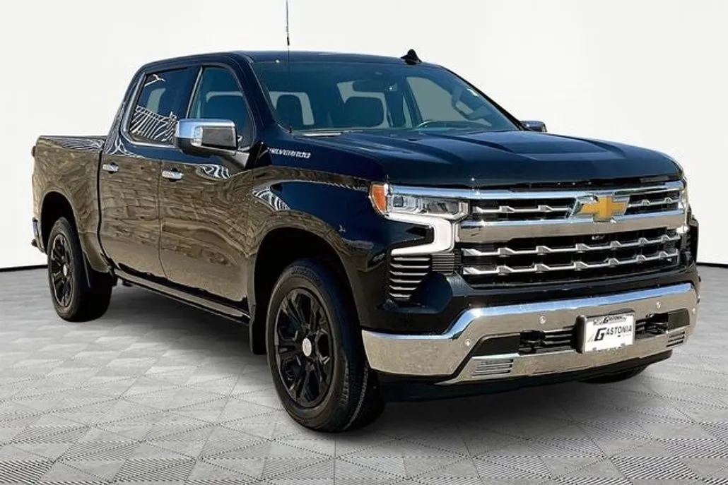 2023 Chevrolet Silverado 1500 LTZ photo 1