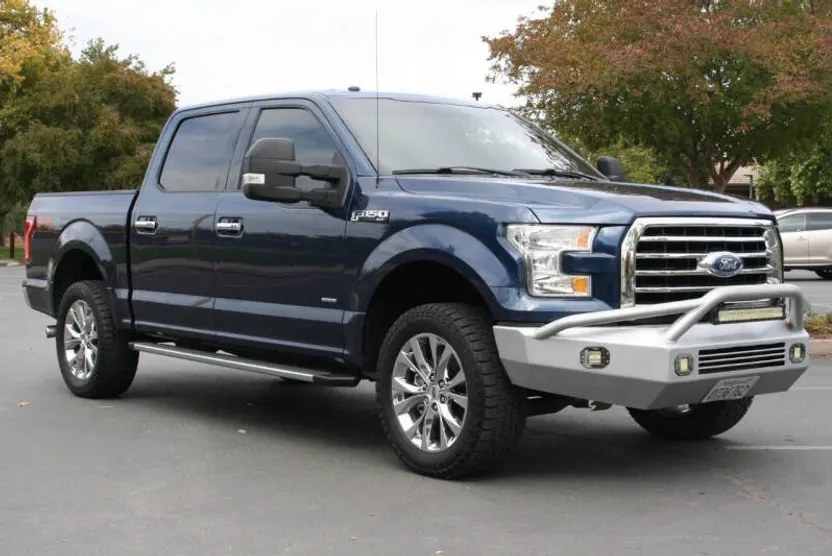 2017 Ford F-150 XLT photo 1