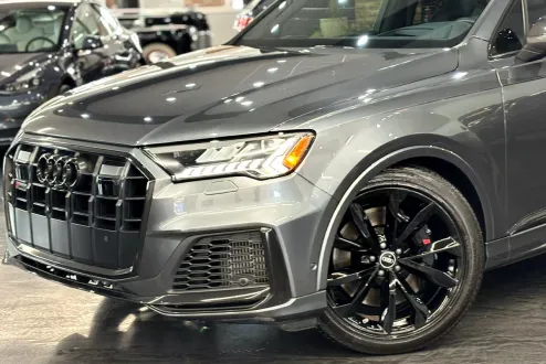 2023 Audi SQ7 Prestige photo 3