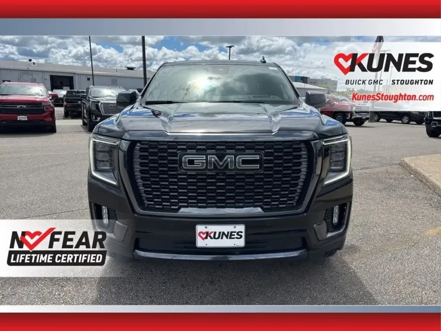 2023 Gmc Yukon XL Denali Ultimate photo 1