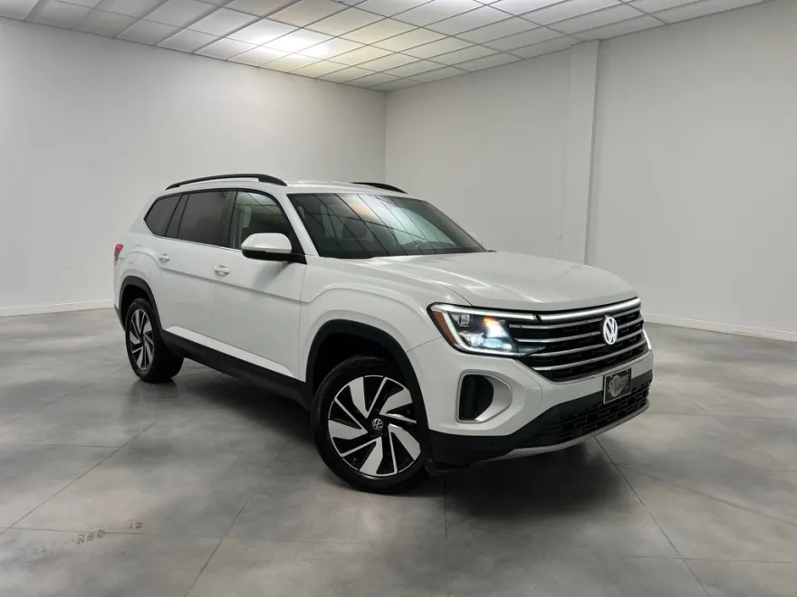 2024 Volkswagen Atlas SE Technology photo 1