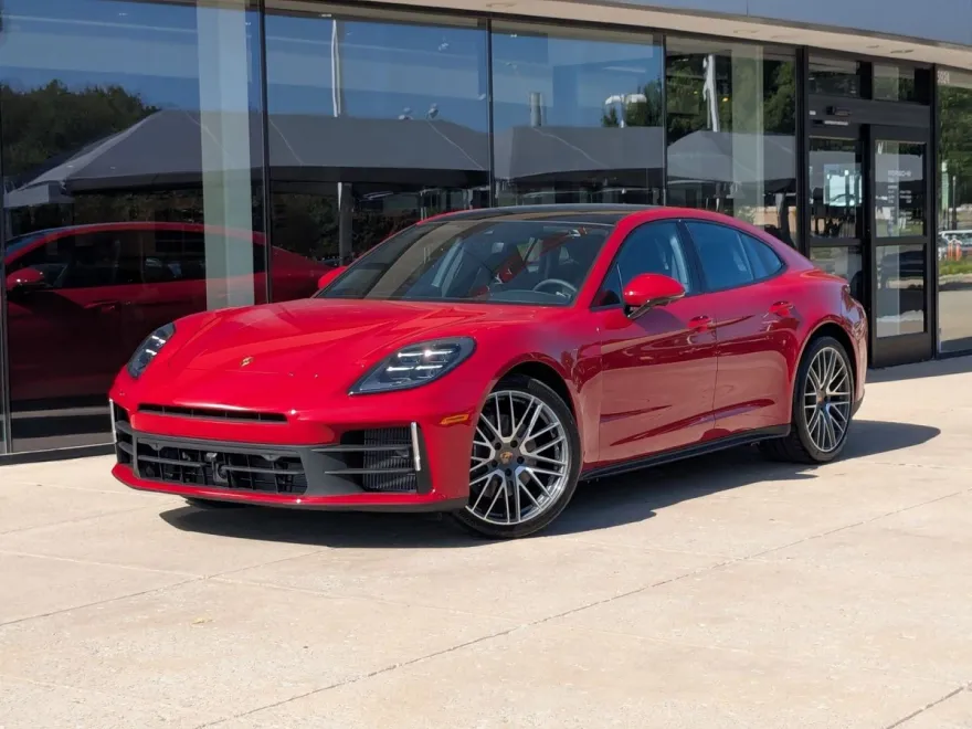 2025 Porsche Panamera 4 photo 1