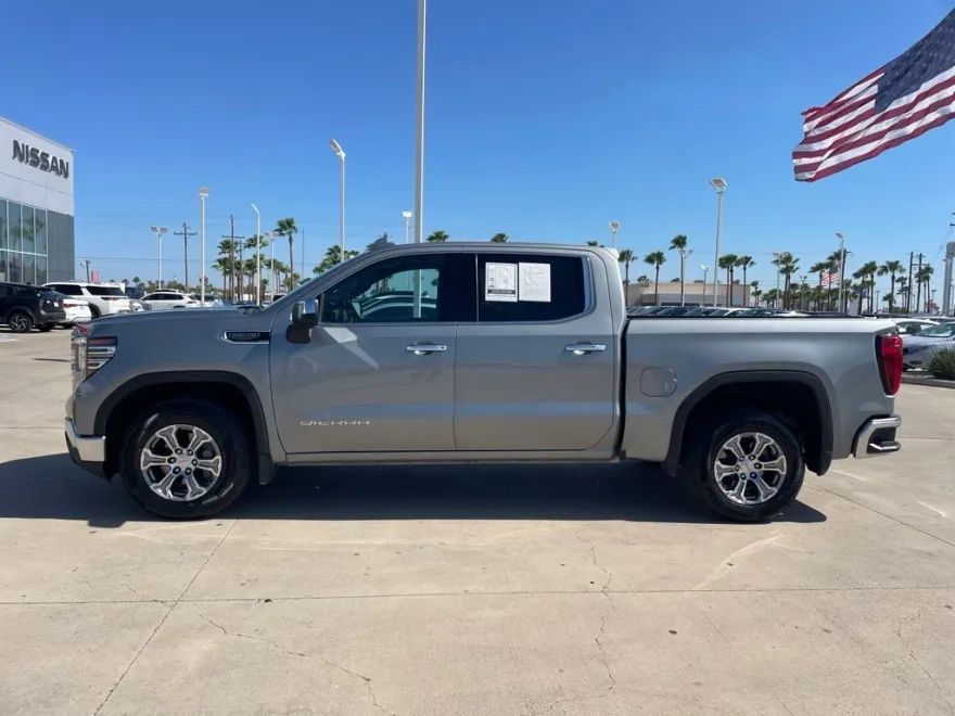 2024 Gmc Sierra 1500 SLT photo 1
