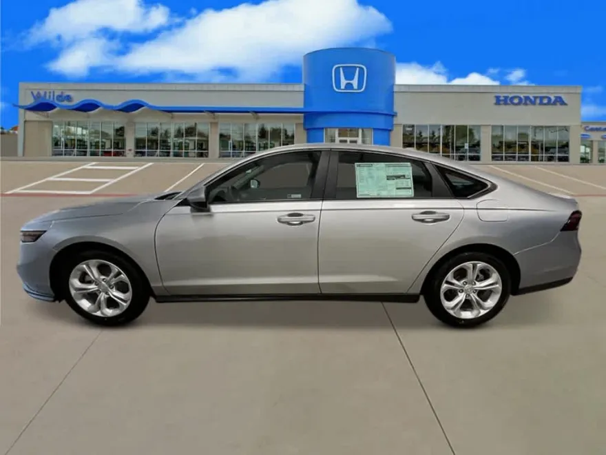 2025 Honda Accord LX photo 1