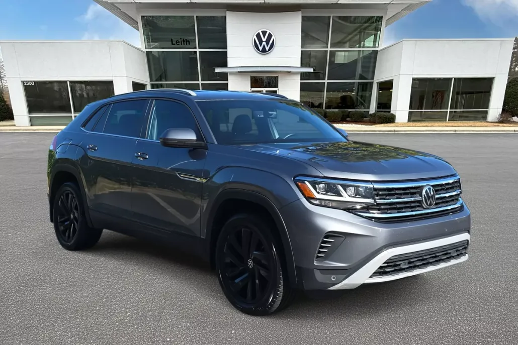 2022 Volkswagen Atlas Cross Sport V6 SE Technology photo 1