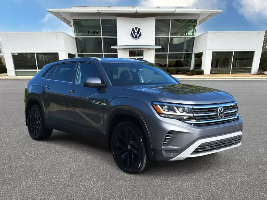 2022 Volkswagen Atlas Cross Sport V6 SE Technology photo 1