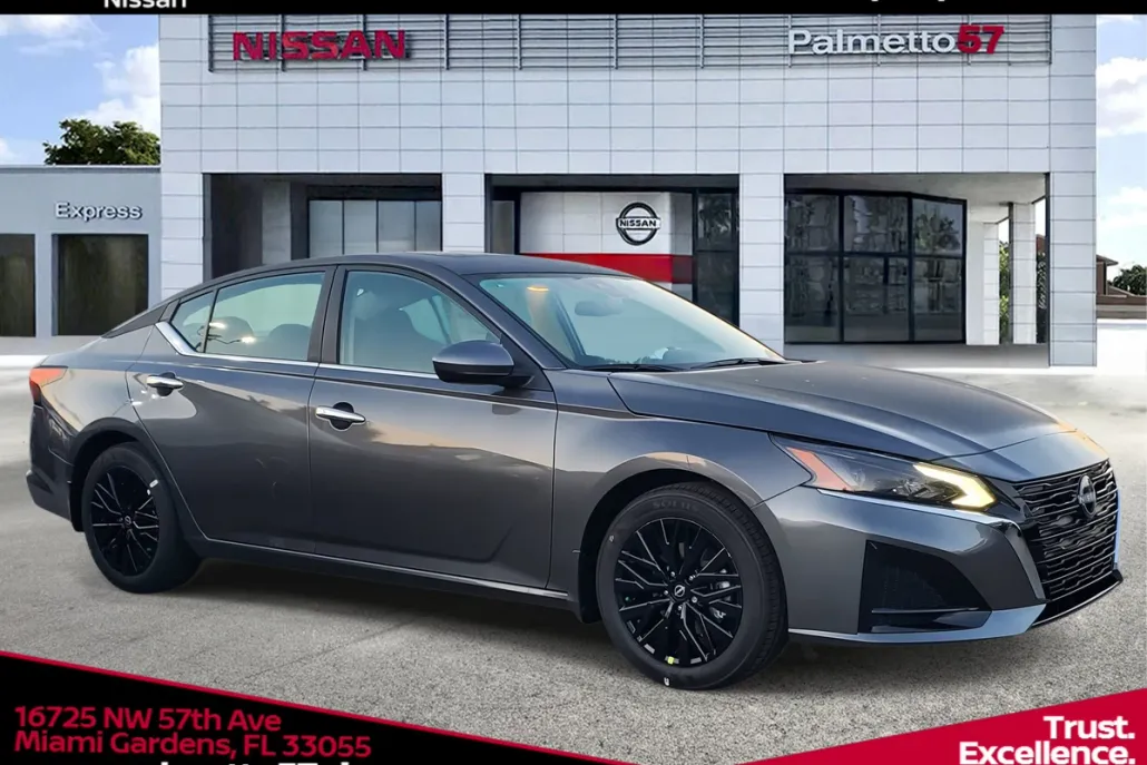 2025 Nissan Altima SV photo 1
