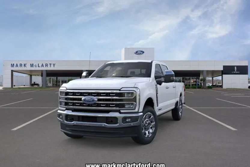 2025 Ford F-250 Lariat photo 1