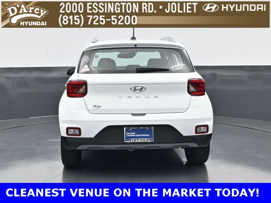 2024 Hyundai Venue SEL photo 1