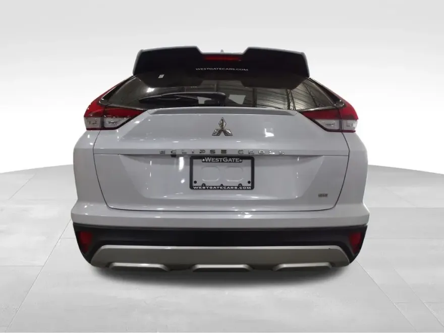 2023 Mitsubishi Eclipse Cross SE photo 4