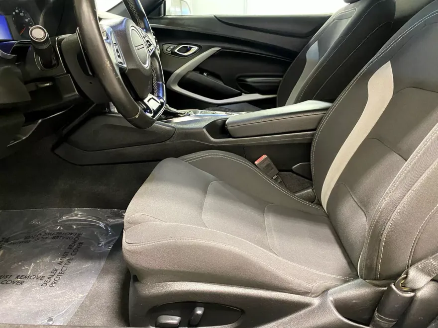2020 Chevrolet Camaro 1LS 1LT photo 11