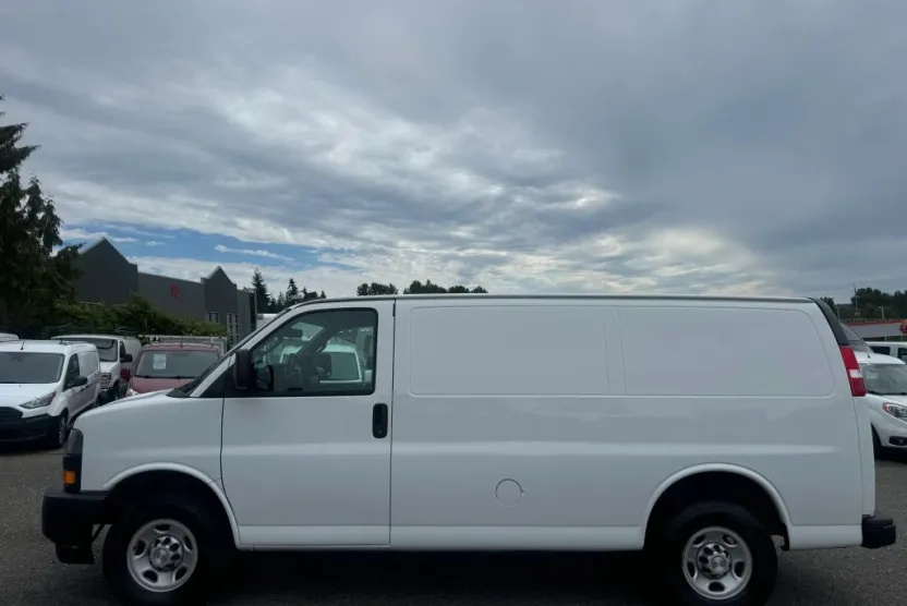 2020 Chevrolet Express 2500 Cargo Van photo 1