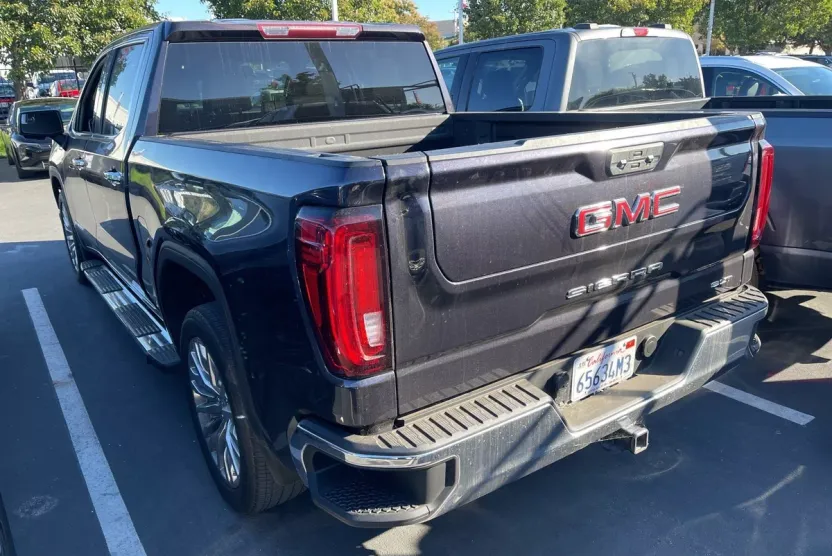 2022 Gmc Sierra 1500 SLT photo 1