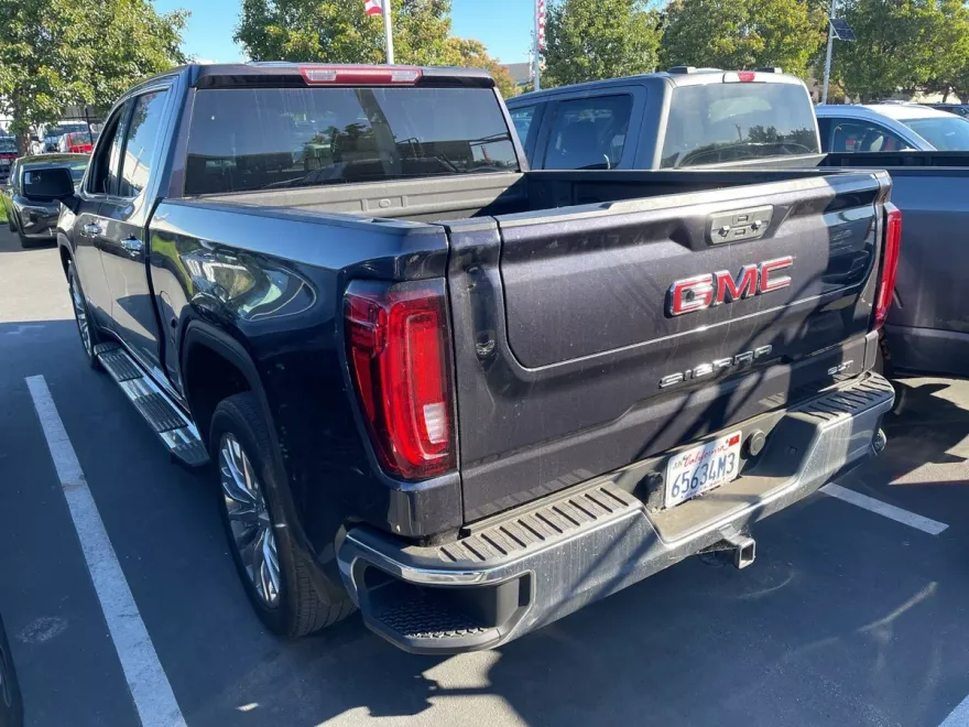 2022 Gmc Sierra 1500 SLT photo 1