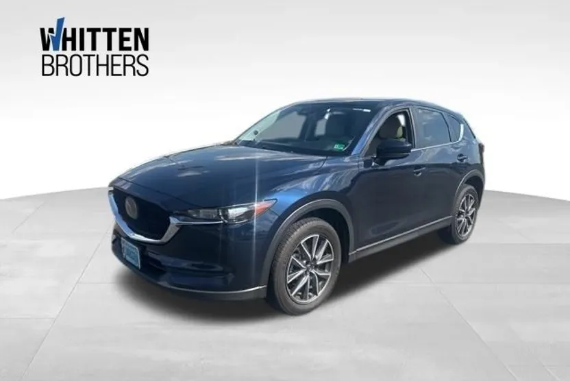 2018 Mazda CX-5 Touring photo 1