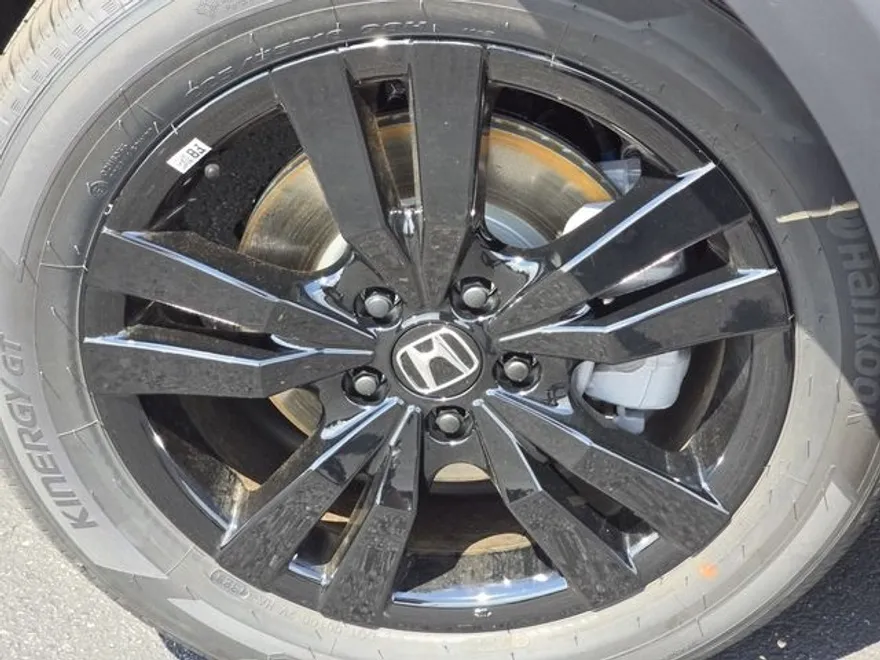2026 Honda HR-V Sport photo 1