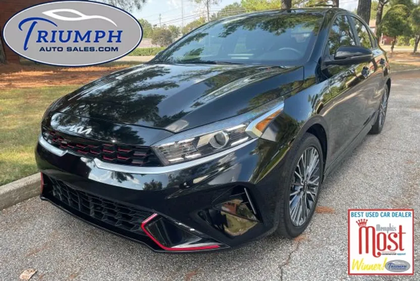 2023 Kia Forte GT-Line photo 1