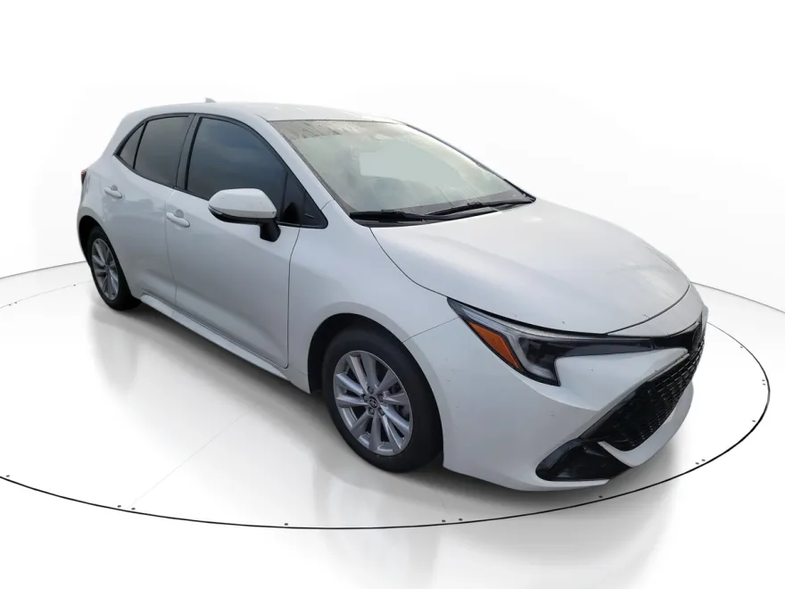 2024 Toyota Corolla SE photo 1
