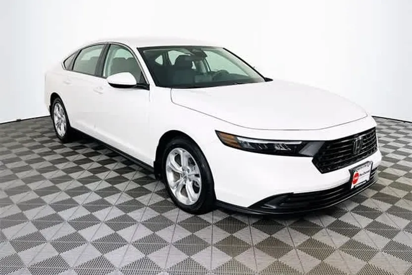 2025 Honda Accord LX photo 1